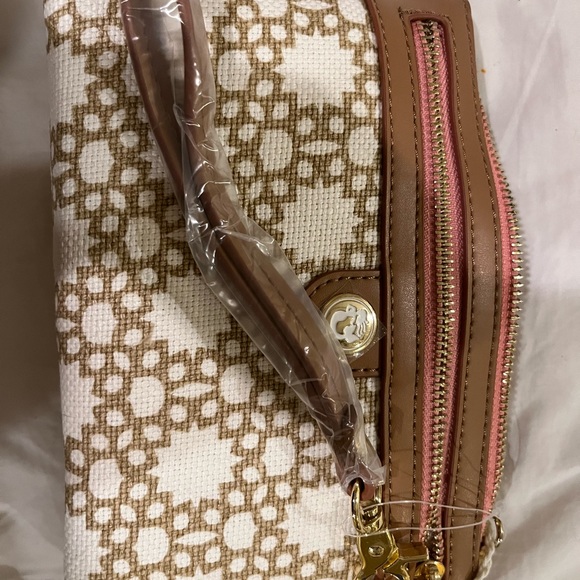 Spartina set- wristlet, wallet, key chain, and tote - Picture 6 of 12